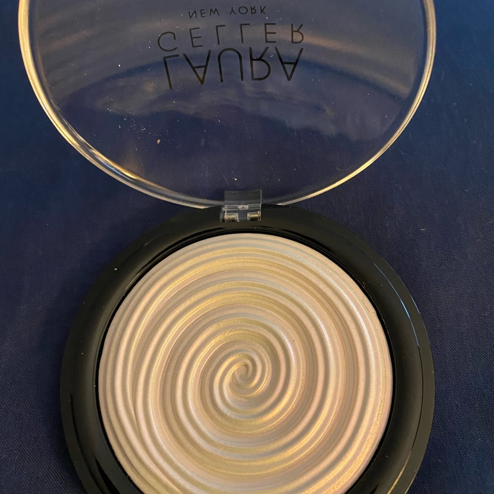 Laura Geller Baked Gelato Swirl Illuminator!! New/Never Opened!! - Picture 2 of 4